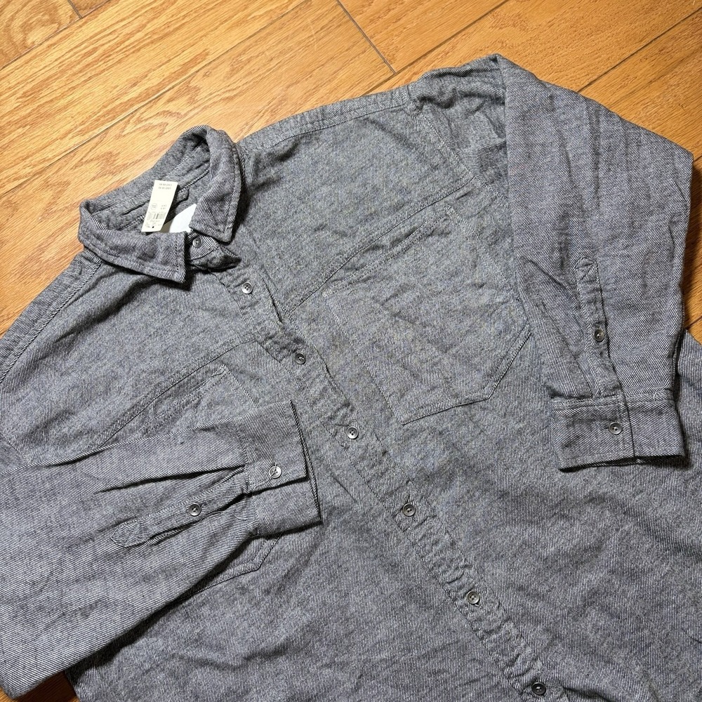 Aerie Women's Gray Cotton Woven Button-Up Shirt Long Sleeve with Pockets